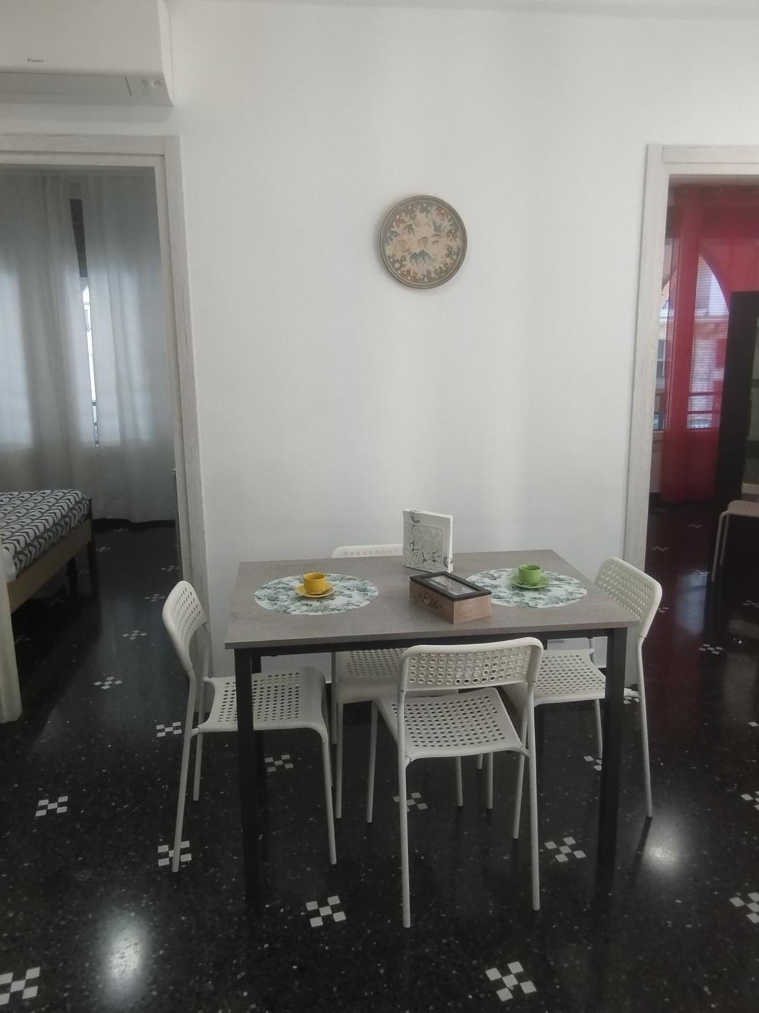 Domus Superba Apartment Genoa Bagian luar foto
