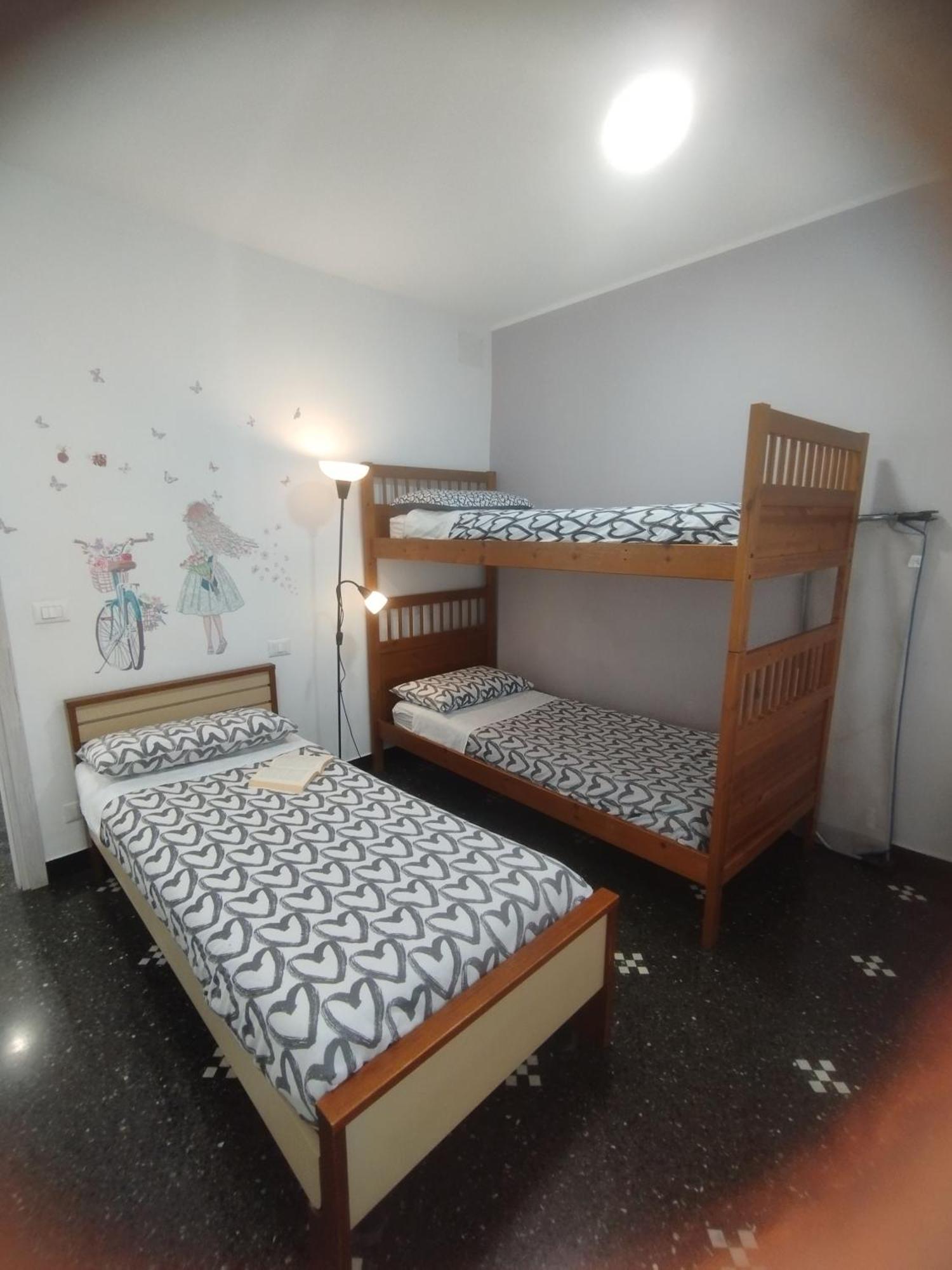 Domus Superba Apartment Genoa Bagian luar foto